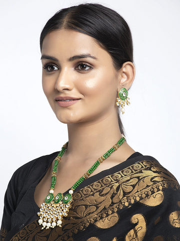 Gold-Plated Green & White Kundan-Studded & Onyx-Studded Pearl Beaded Meenakari Jewellery Set