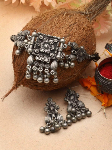 Ghungroo Studded Filigree Work Oxidised Silver Plated Handcrafted Antique Jewellery Set
