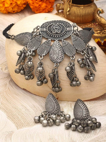 Ghungroo Studded Oxidised Silver Plated Choker Jewellery Set