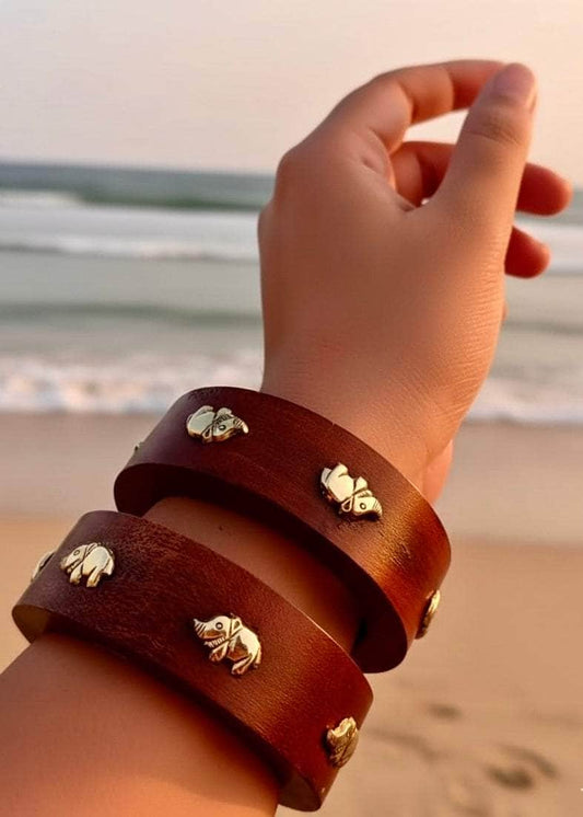 Devi Handcrafted Wooden Bangles Stack - 2 PCS Set - Small