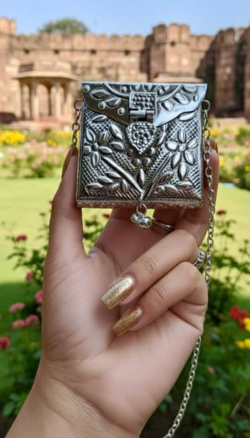 Shahi Phooldaani Mini Metallic Coin Purse