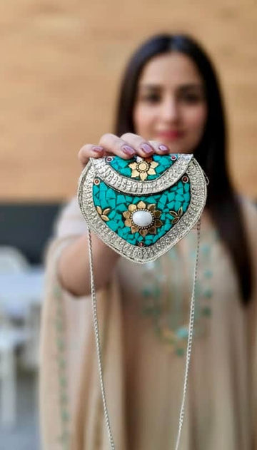 Turquoise Women Silver Plated Heart Shape mosaic Work Clutch