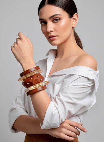 Devi Handcrafted Stack - 5 PCS wooden and Resin kada set
