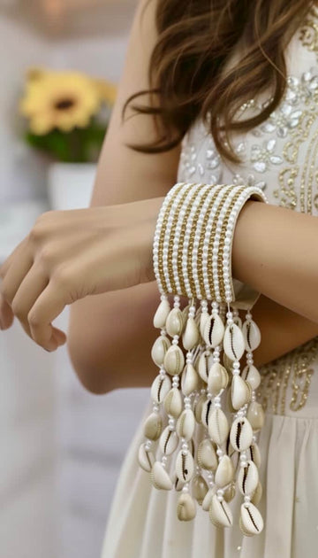 Ivory Handcrafted Pearl & Cowrie Bracelet