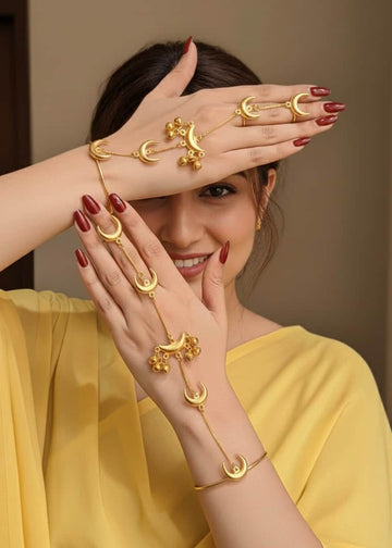 Chand Ghungroo Double Ring Hathphool – Statement Hand Jewellery