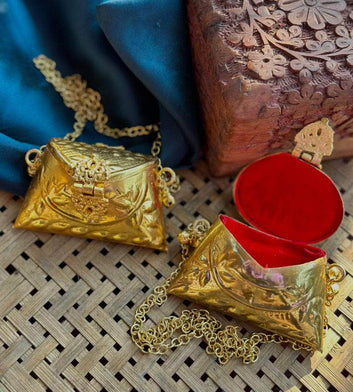 Mini Metallic Coin Purse