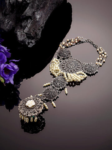 Women Gunmetal-Toned & Off White Brass Pearls Handcrafted Silver-Plated Ring Bracelet