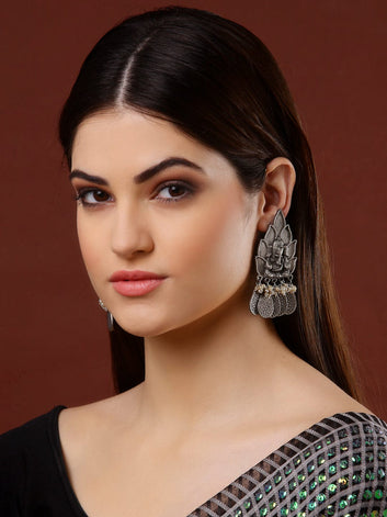 Gunmetal-Toned Pearls Contemporary Drop Earrings