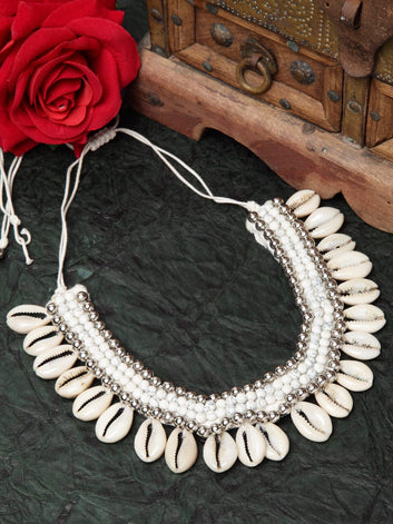 Women Off White Cowri Shells Studded Tribal Necklace
