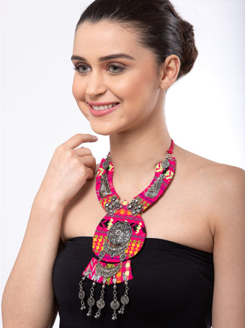 Pink & Silver-Toned Brass Silver-Plated Handcrafted Tasselled Oxidised Necklace