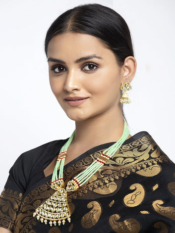 Gold-Plated Kundan-Studded & Pearl Beaded Jewellery SetSet