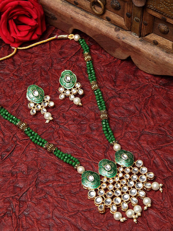 Gold-Plated Green & White Kundan-Studded & Onyx-Studded Pearl Beaded Meenakari Jewellery Set