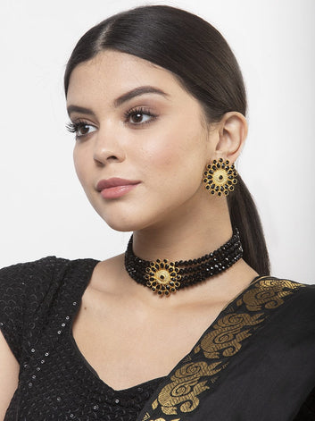 Black Stones and Beads Studded cGold Plated Handcrafted Jewelry Set