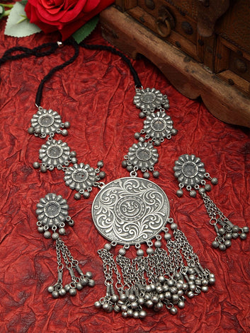 Ghungroo Studded Floral & Tasselled Design Oxidised Silver Plated Layered Jewelry Set