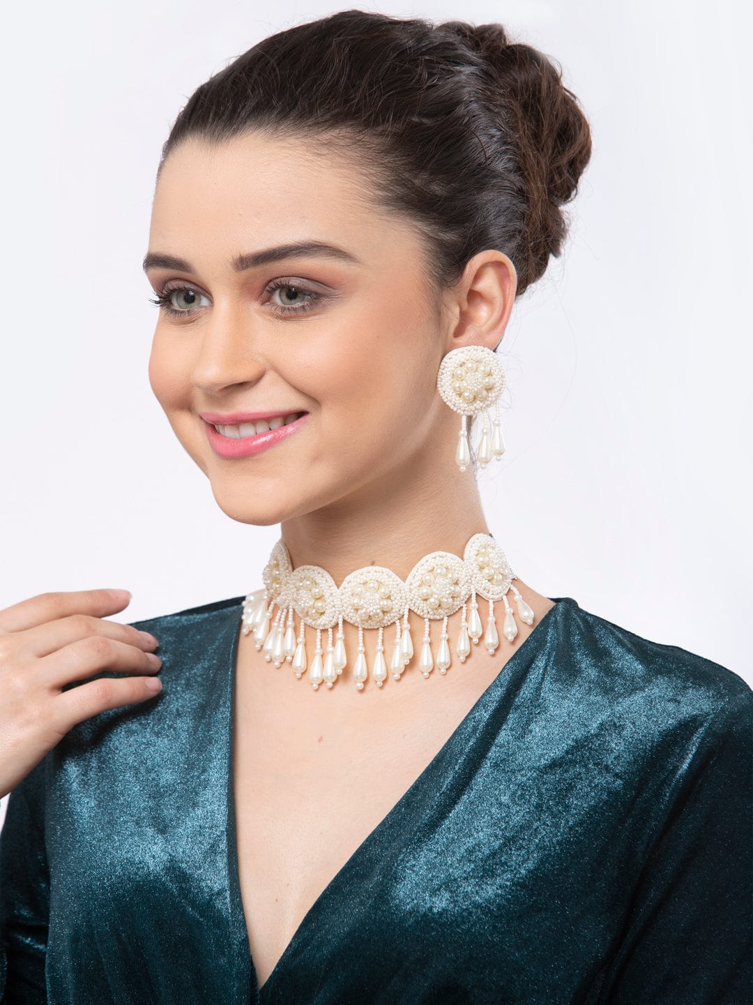 Sliver-Plated Off White Pearl Beaded Handcrafted Jewellery Set