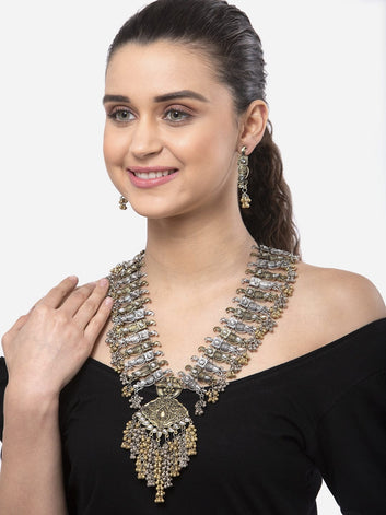 Oxidised Gold-Plated White & Silver-Toned Crystal-Studded & Beaded Handcrafted Tribal Jewellery Set