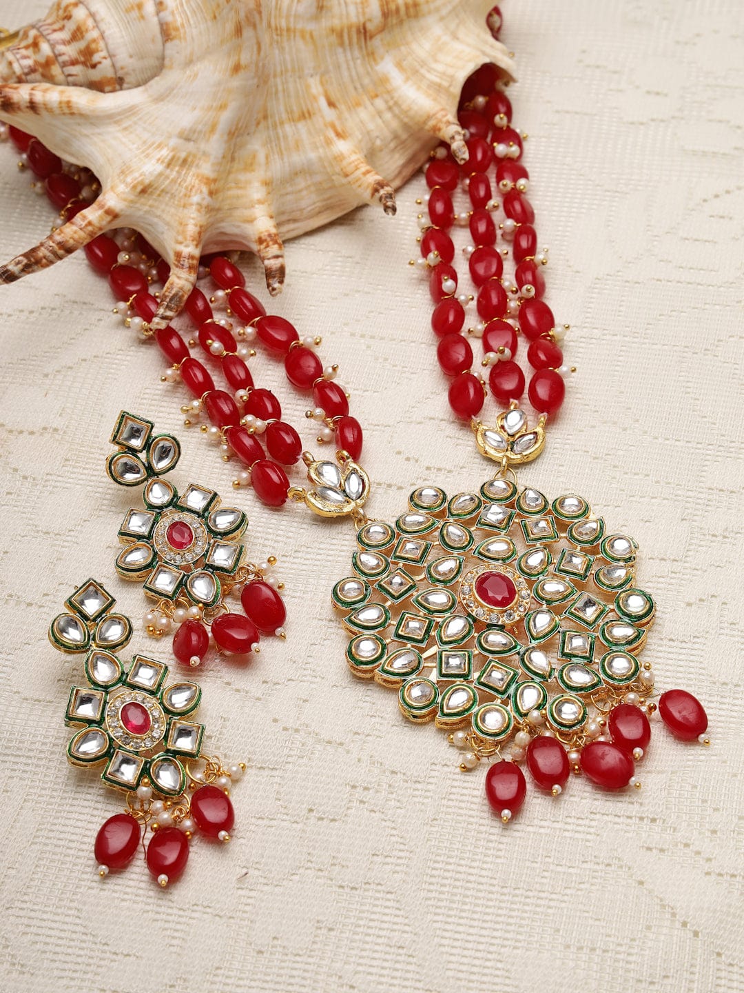 Gold-Plated Gold-Colored Beaded Kundan & Pearls Jewellery Set