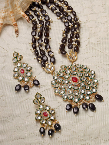 Gold-Plated White & Black Kundan-Studded & Pearl Beaded Jewellery Set