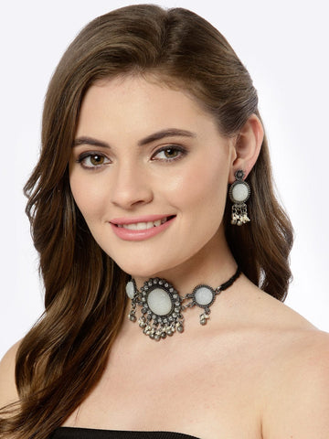 Oxidised Silver-Plated Off-White & Pearls Beaded Jewellery Set