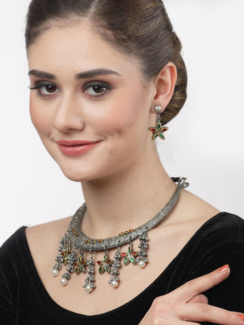 Silver-Plated Kundan-Studded Oxidised Necklace & Earrings Set
