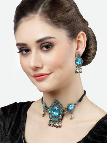Silver-Plated Crystal-Studded & Pearl Beaded Jewellery Set
