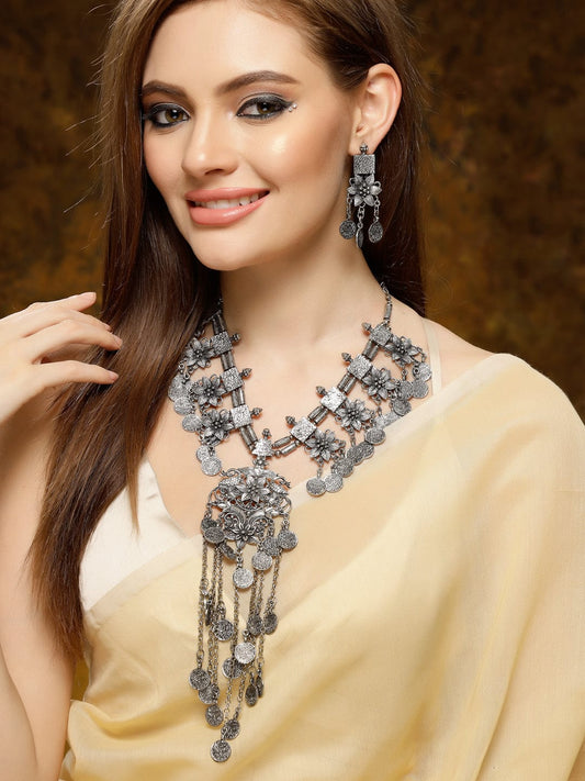 OXIDISED GHUNGROO STUDDED PENDENT NECKLACE SET