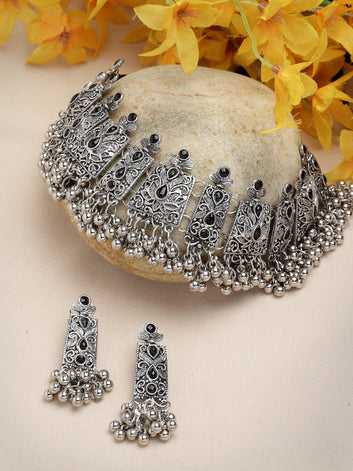 Black Stones Studded Floral Design Saujanya Jewellery Set