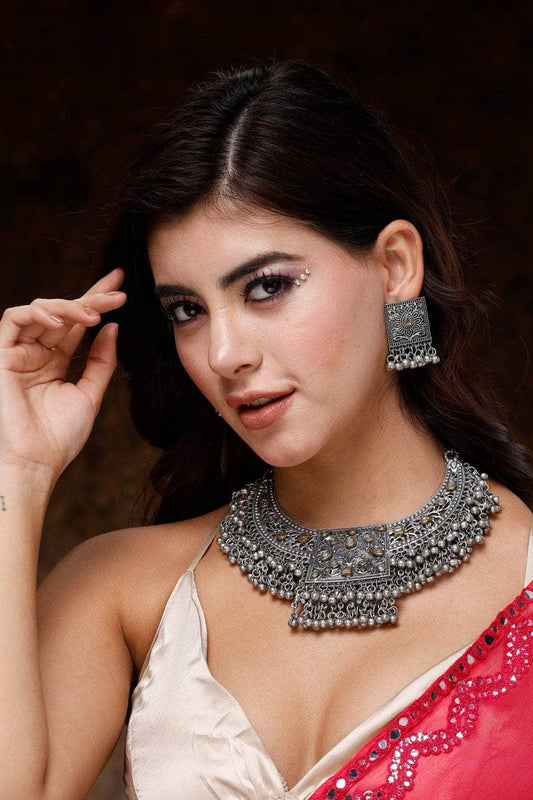 Silver-Plated Metallic Kundan & Ghungroo Studded Oxidised Jewellery Set