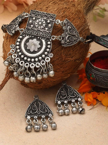 Ghungroo Studded Filigree Work Oxidised Silver Plated Choker Jewellery Set