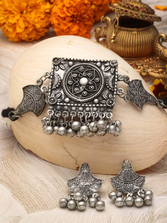Ghungroo Studded Oxidised Silver Plated Choker Jewellery Set