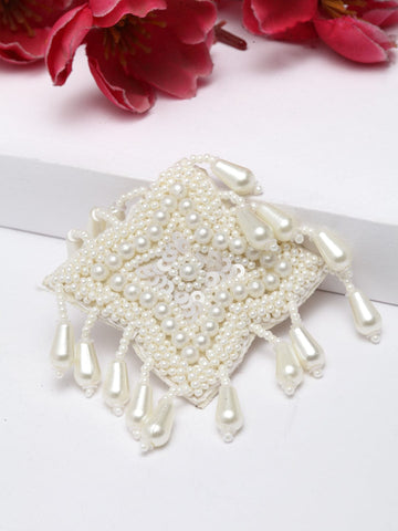 Silver-Plated Off-White Pearls & Sequins Beaded Finger Ring