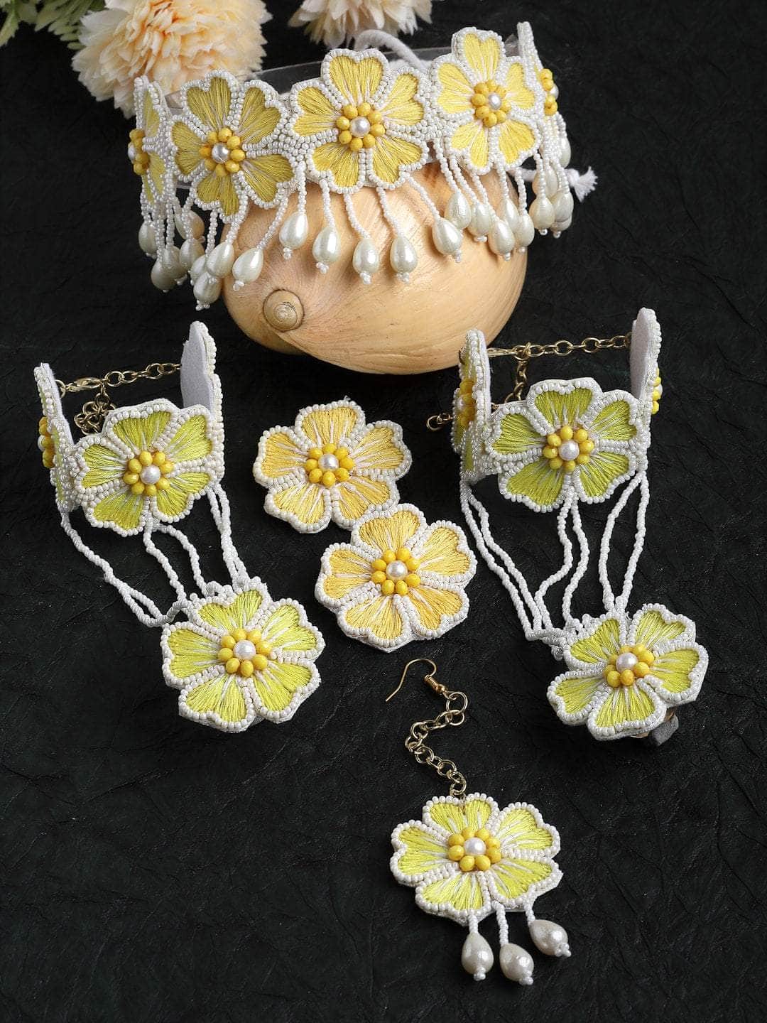 Handcrafted Floral Haldi-Mehendi Design Contemporary Jewellery Set