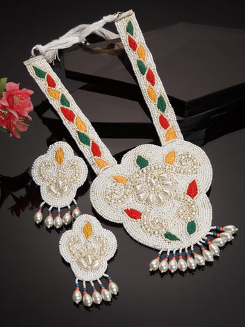 Off-White Pearls & Beads Studded Jewellery Set